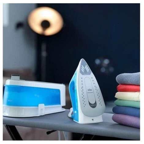 Braun CareStyle 1 Is 1012 Bl Ferro Da Stiro Con Caldaia 2400W 15 Litri Ceramica Blu/Bianco 4 Braun CareStyle 1 Is 1012 Bl Ferro Da Stiro Con Caldaia 2400W 15 Litri Ceramica Blu/Bianco - immagine 2